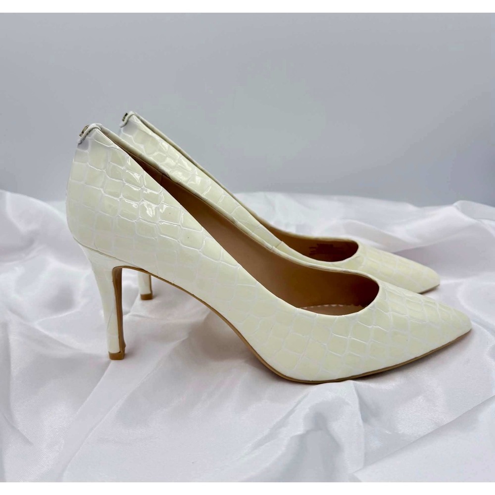 Karl Lagerfeld Paris Royale Cream Croco Embossed Patent Leather Pumps Heels 9.5M